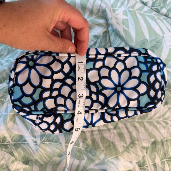 Modella - 2-piece blue, white & black print set of Make-up/Travel bags - Picture 2 of 9